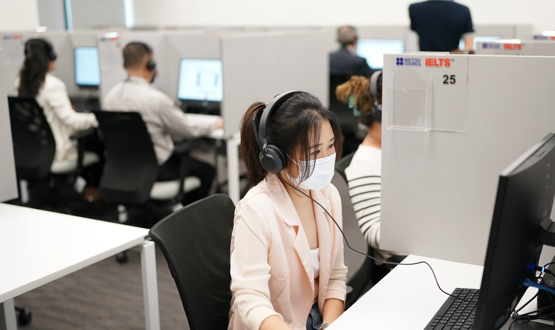 Du học thạc sĩ cần ielts bao nhiêu?